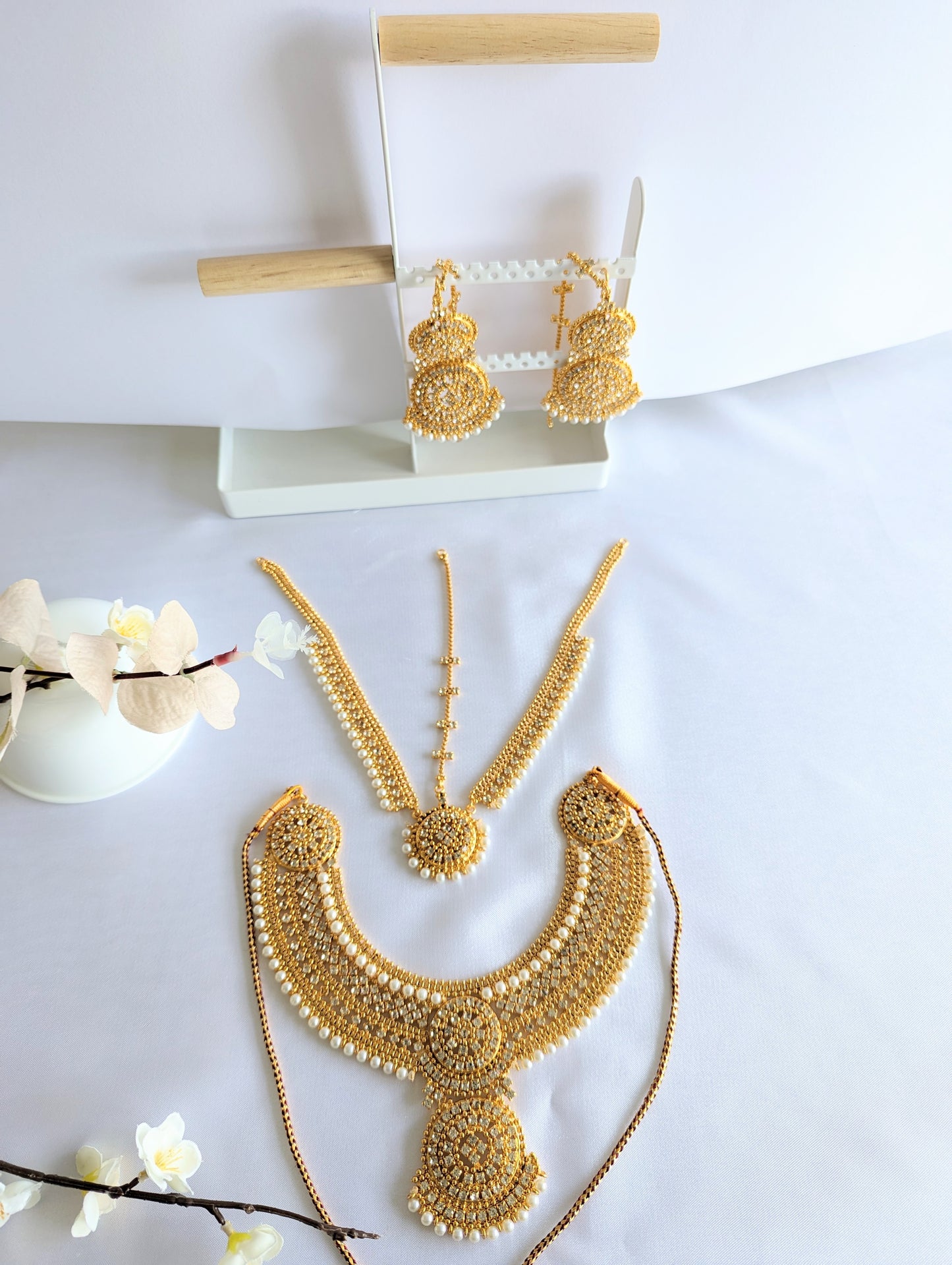 Lavish Gold Set