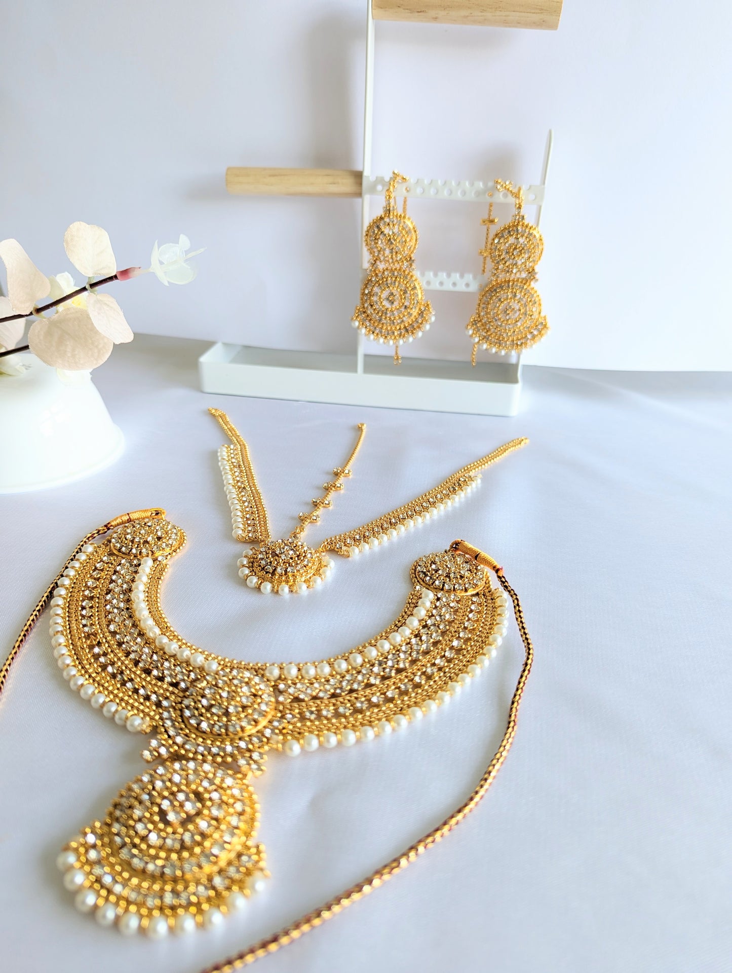 Lavish Gold Set