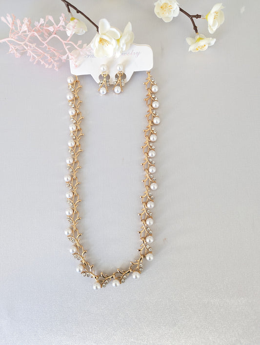 Pearl Necklace Set