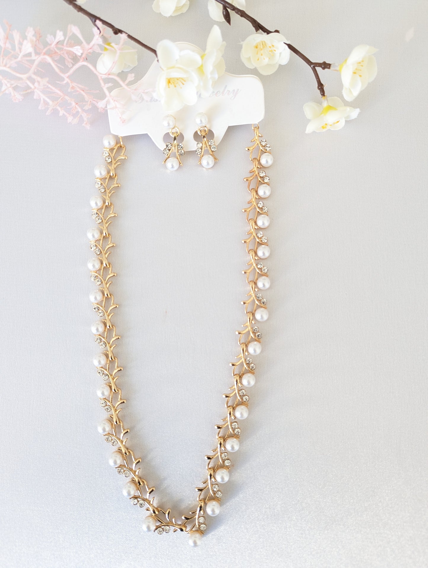 Pearl Necklace Set