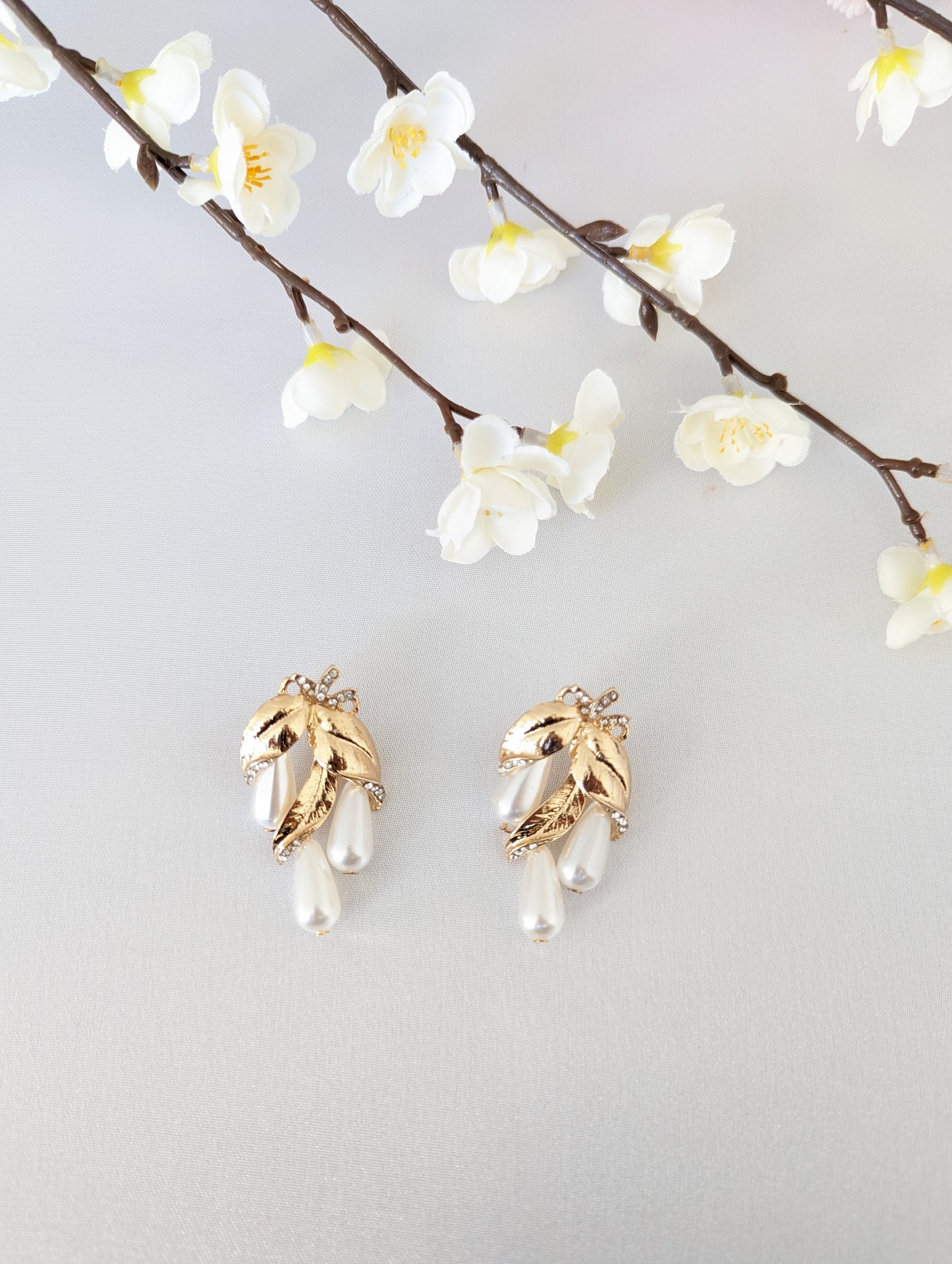 Leaf pearl drop earrings