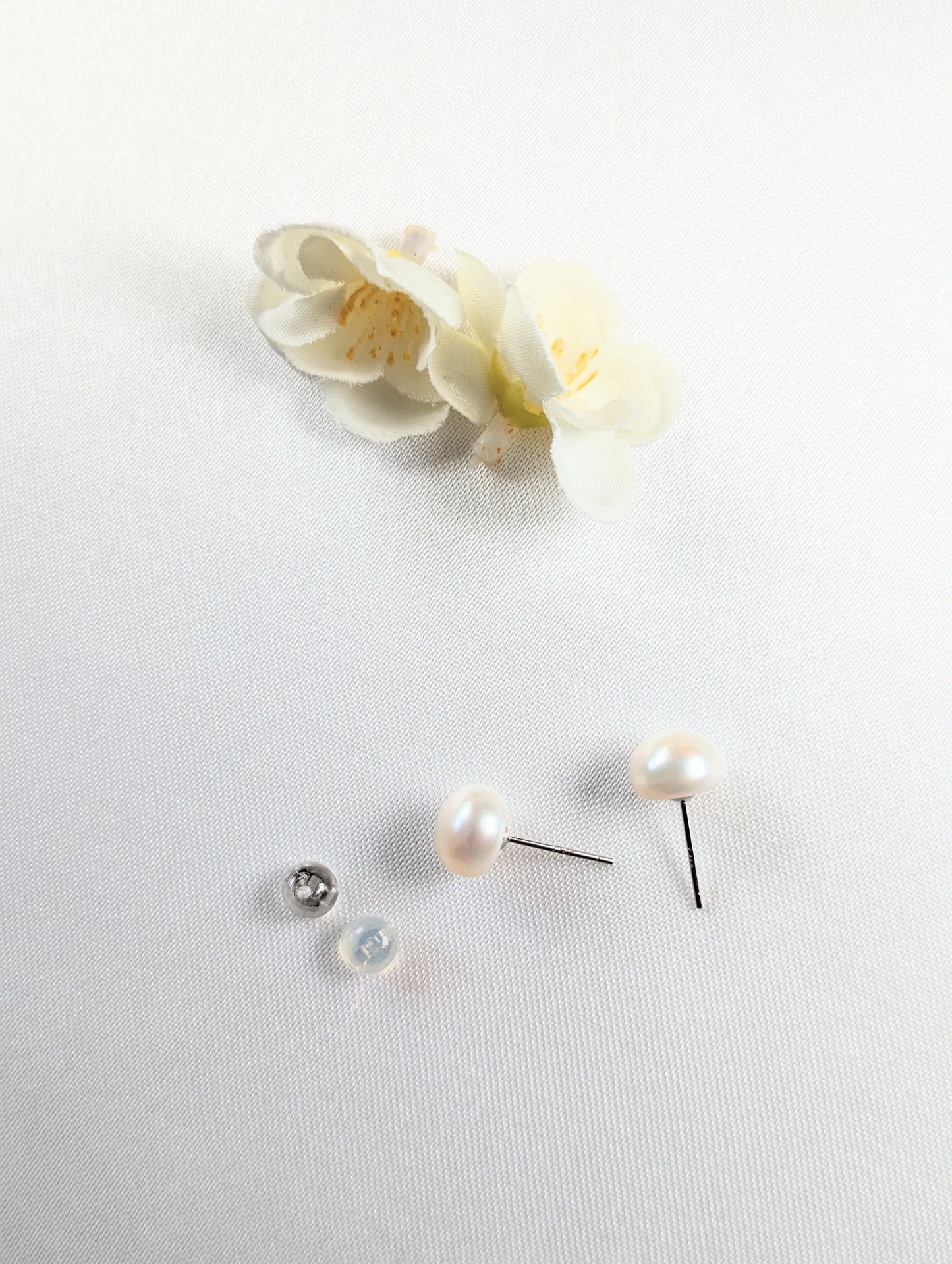 Natural Freshwater Pearl Earrings