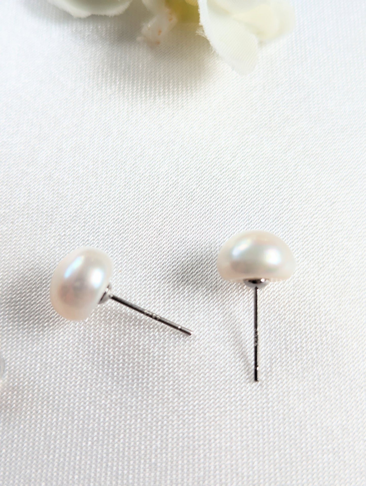 Natural Freshwater Pearl Earrings