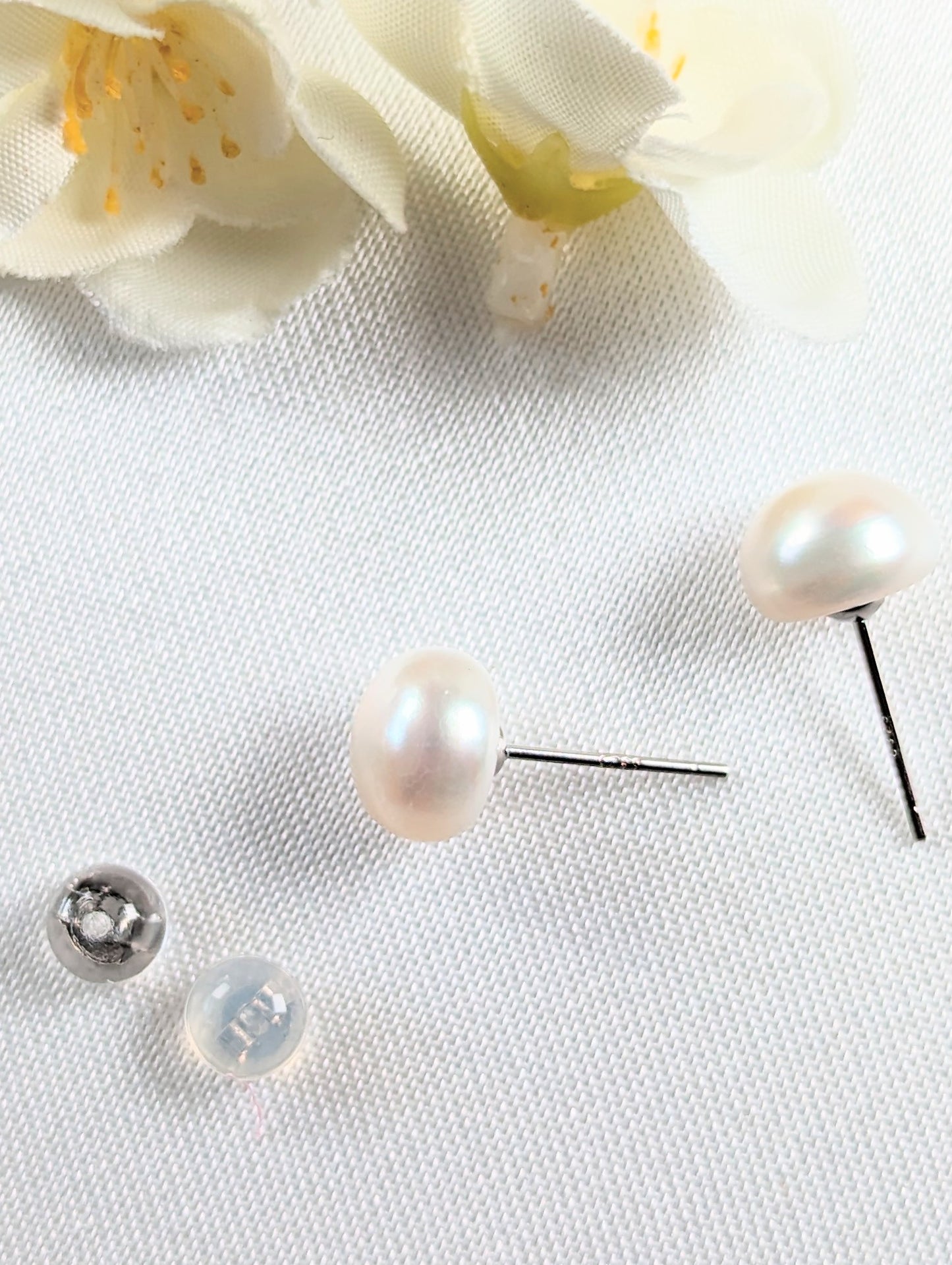 Natural Freshwater Pearl Earrings