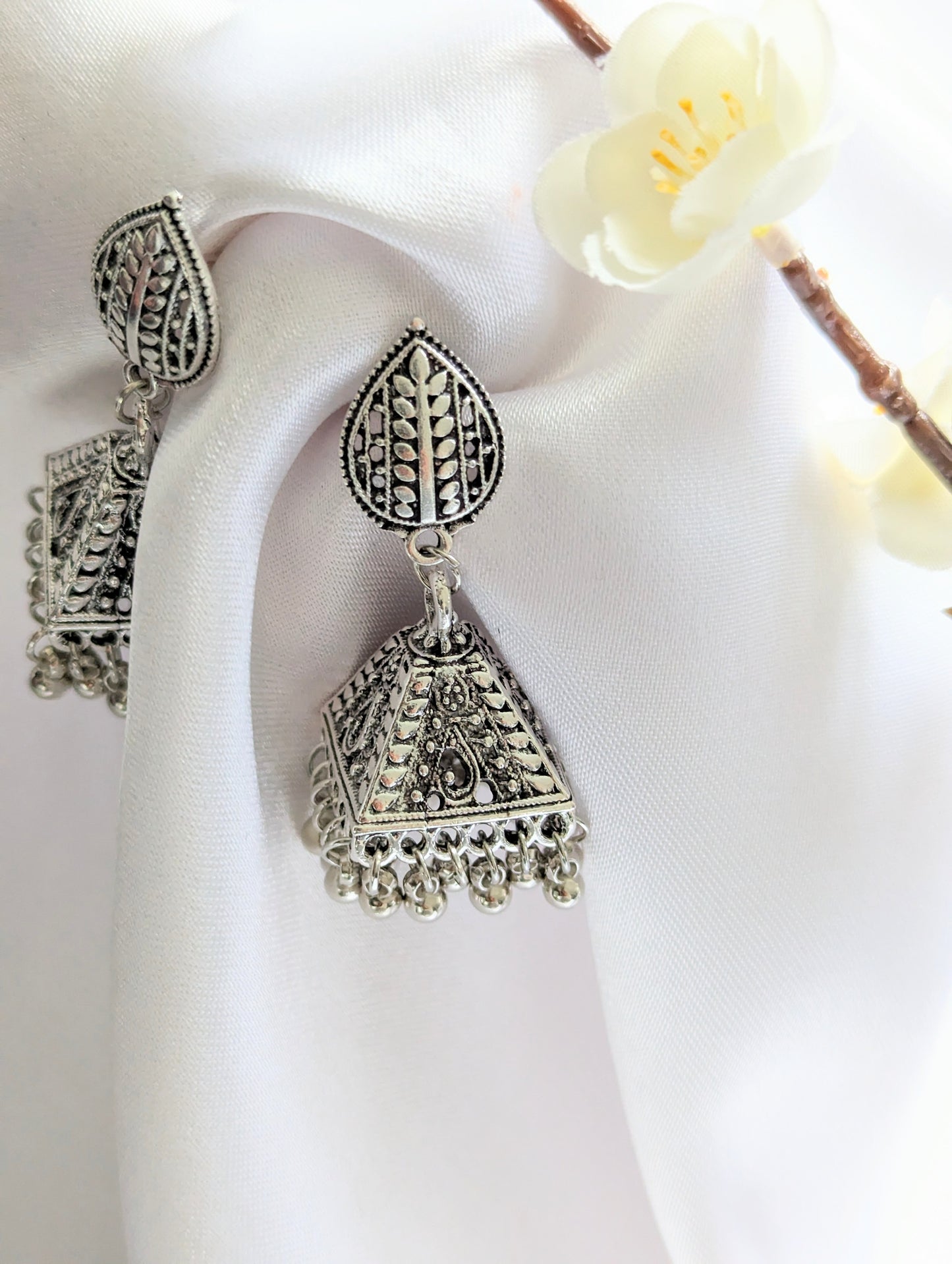 Leaf Pyramid Silver Jhumki