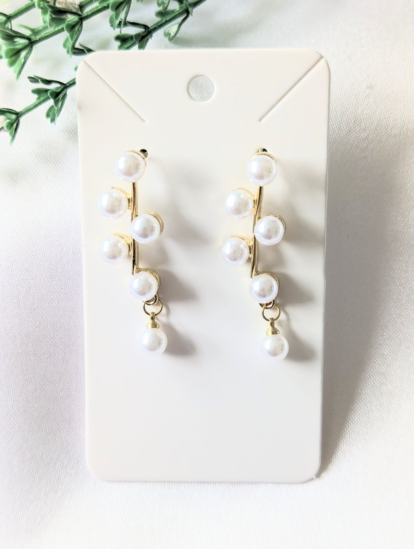 Zigzag Small Pearl Drop Earrings