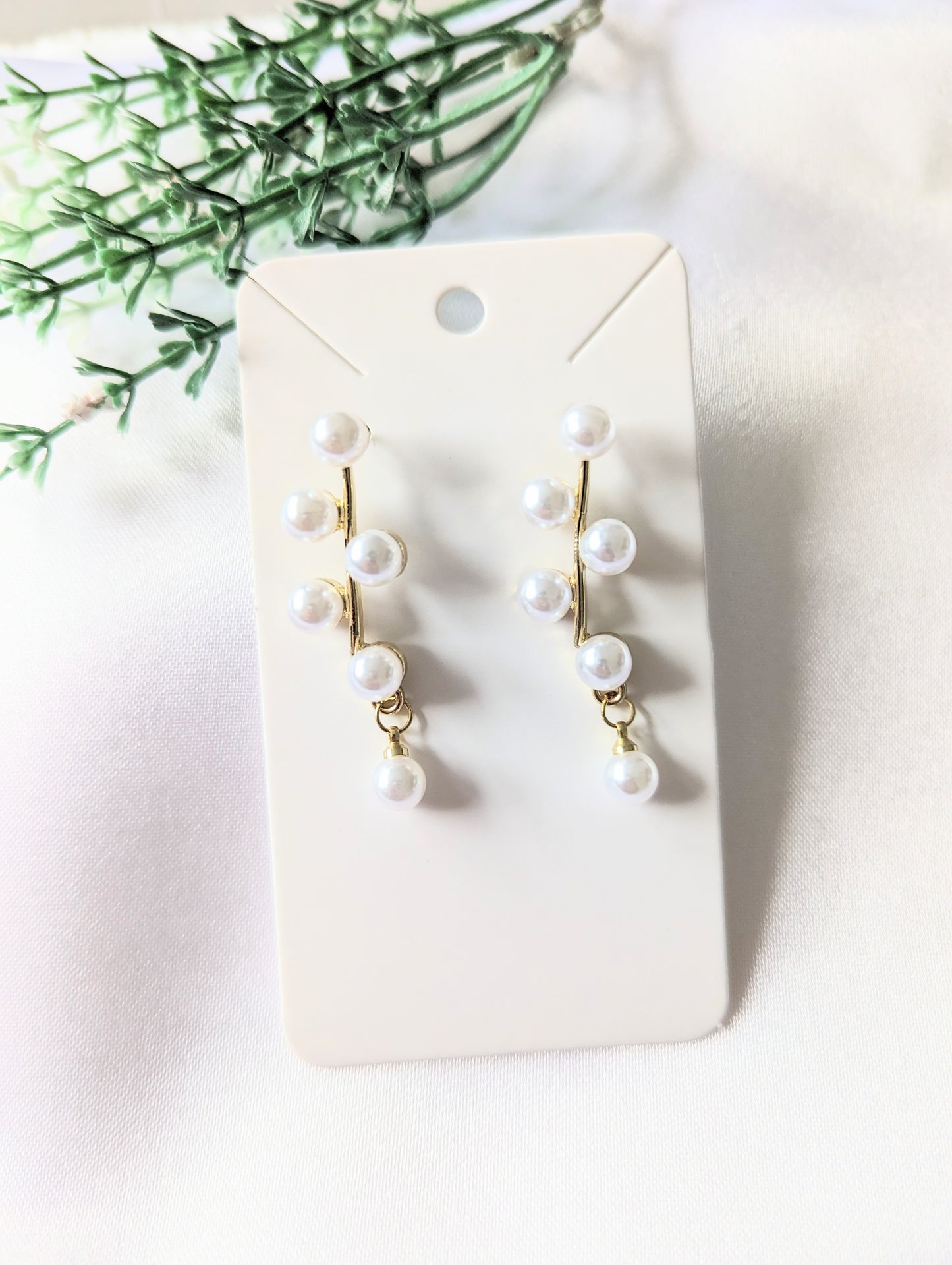 Zigzag Small Pearl Drop Earrings