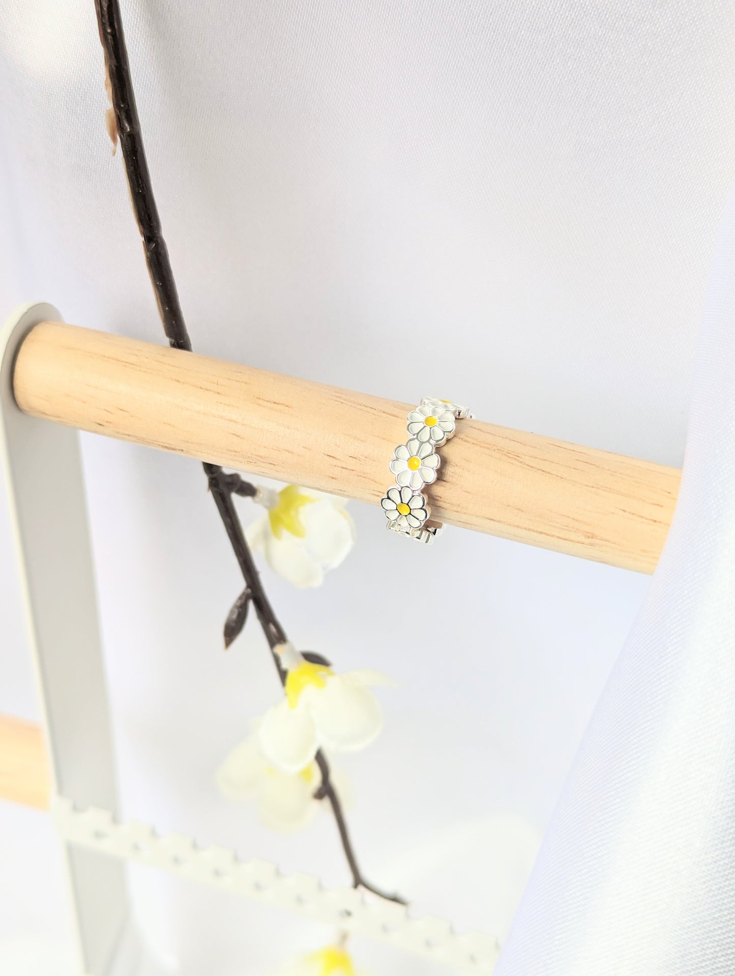 Daisy Adjustable Ring