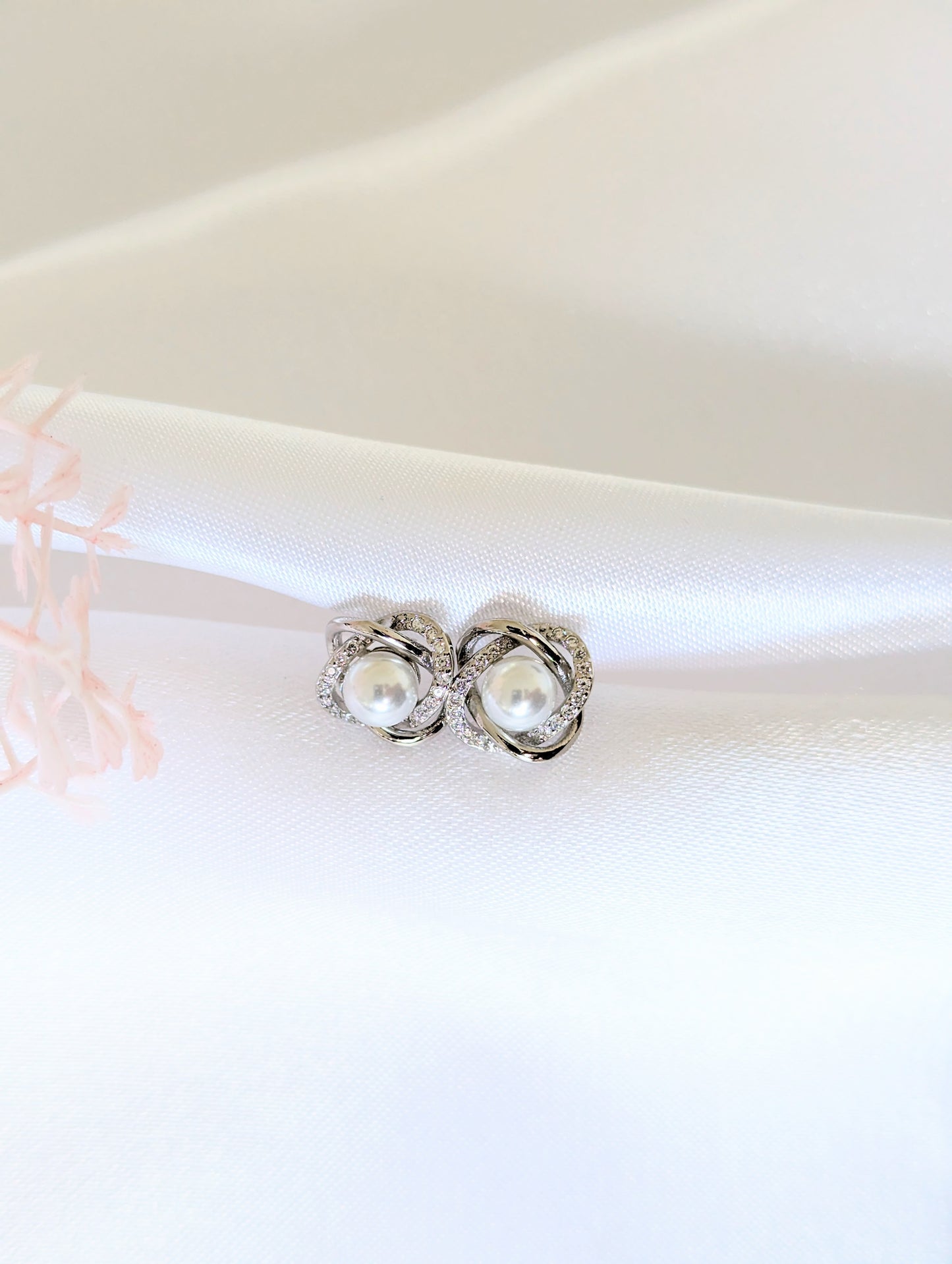 Zircon Pearl Twist Stud Earrings