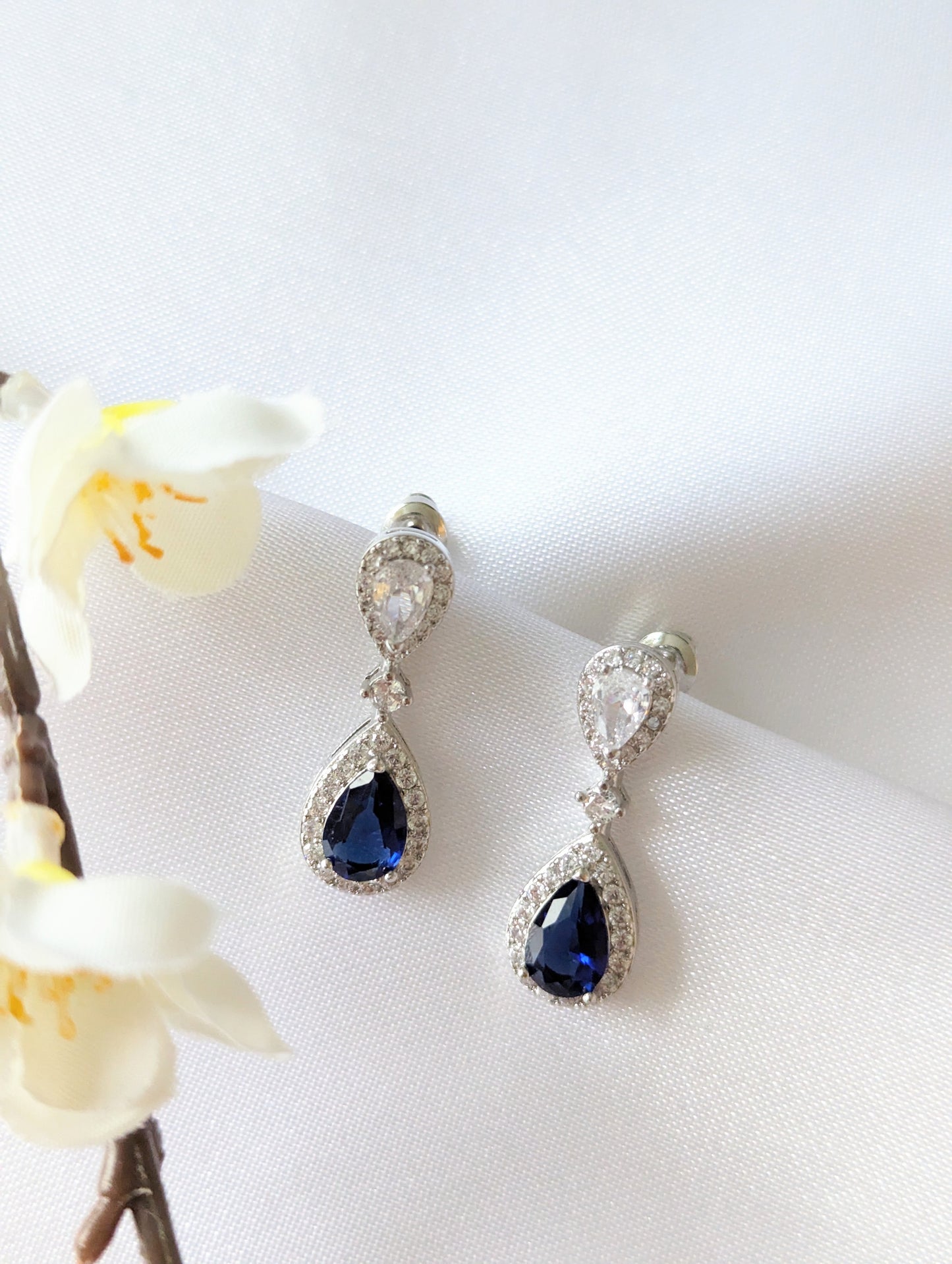 Luxury Blue & White Pearl Drop Zirconia Earrings