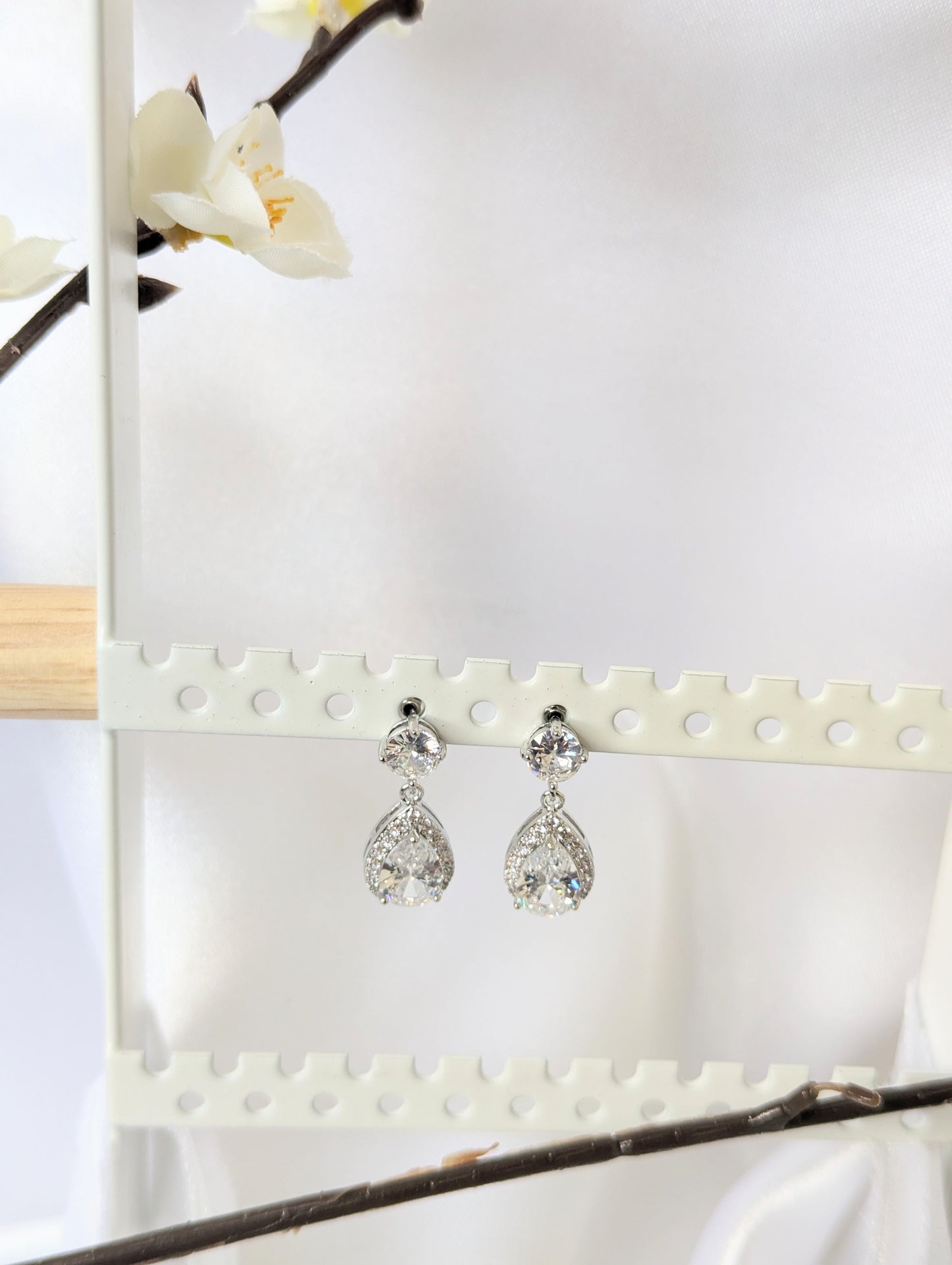 Luxury Water Drop Zirconia Earrings