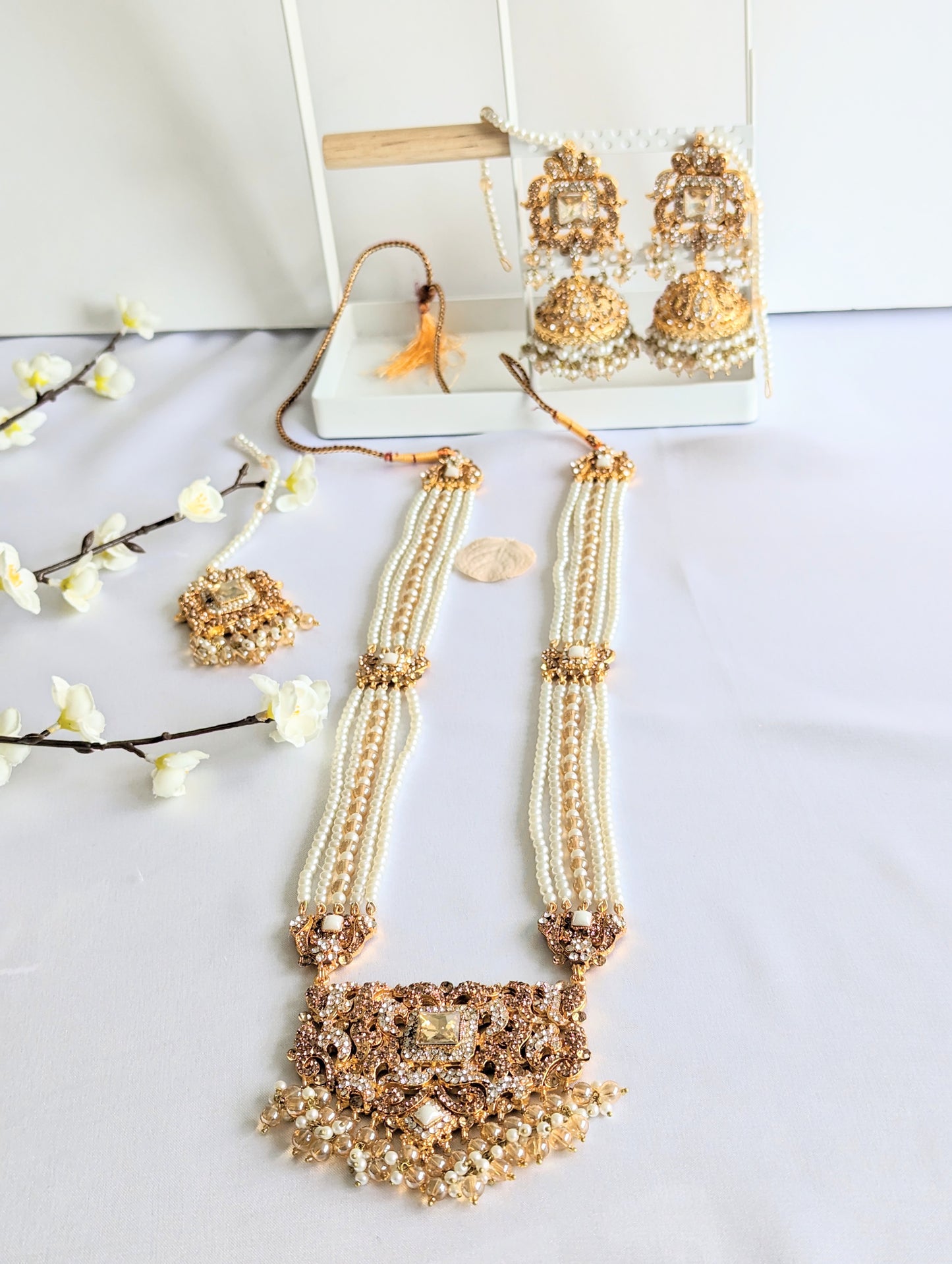 Stunning Long Mala Set